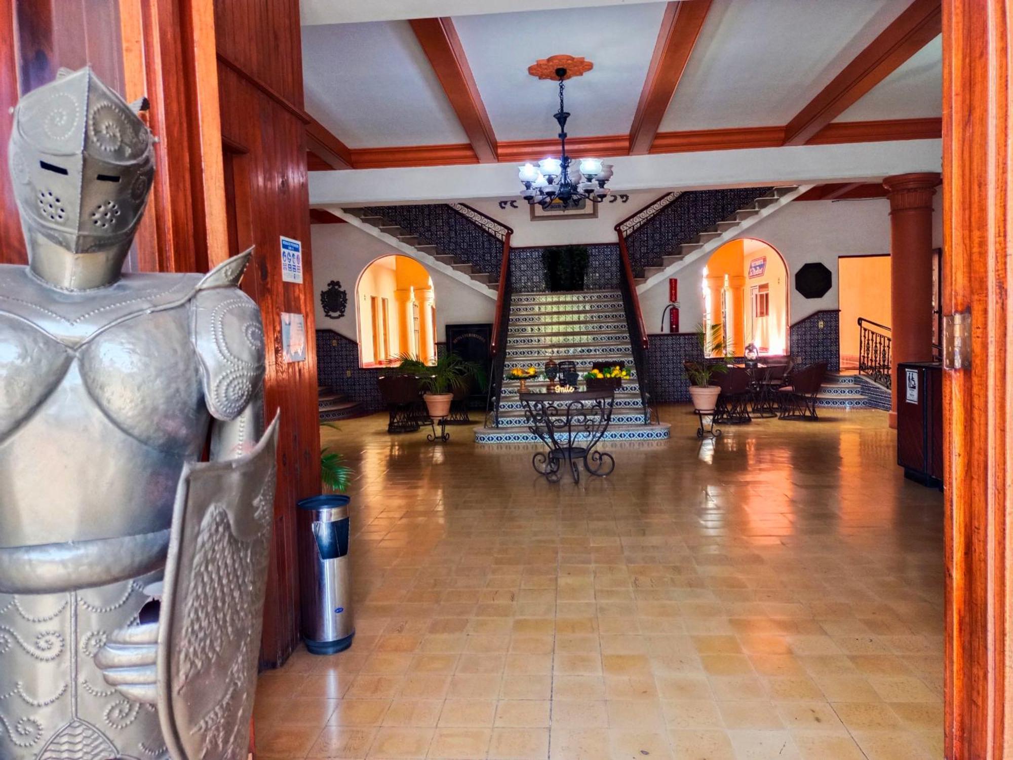 Hotel Los Monteros ซิวดัดบิกโตเรีย ภายนอก รูปภาพ