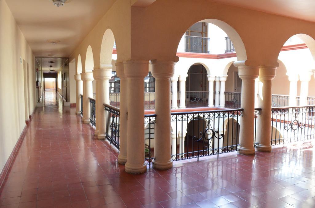 Hotel Los Monteros ซิวดัดบิกโตเรีย ภายนอก รูปภาพ